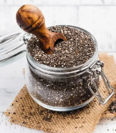 Chia semenke su prirodni biljni izvor Omega 3 sa neutralnim ukusom. Takođe su savršen doručak za energičan početak dana. – prirodni izvor Omega 3 – pojačivač energije – sadrže minerale – sadrže biljne proteine – sirove – 100% organske